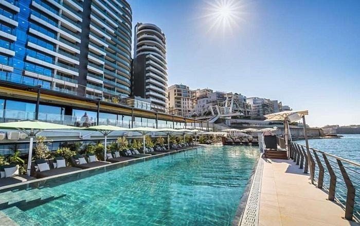 Bright 2 Bedroom Flat In Sliema! *