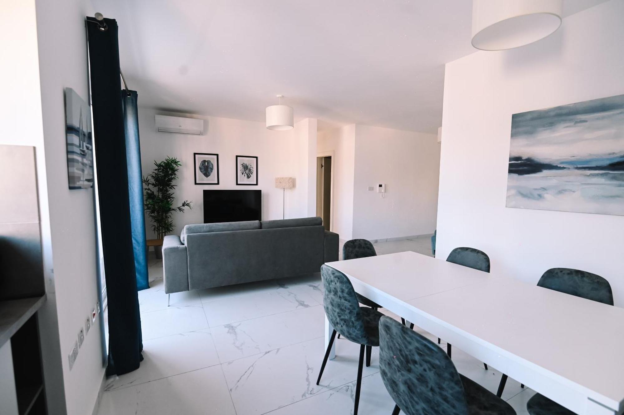 Bright 2 Bedroom Flat In Sliema! Apartament *