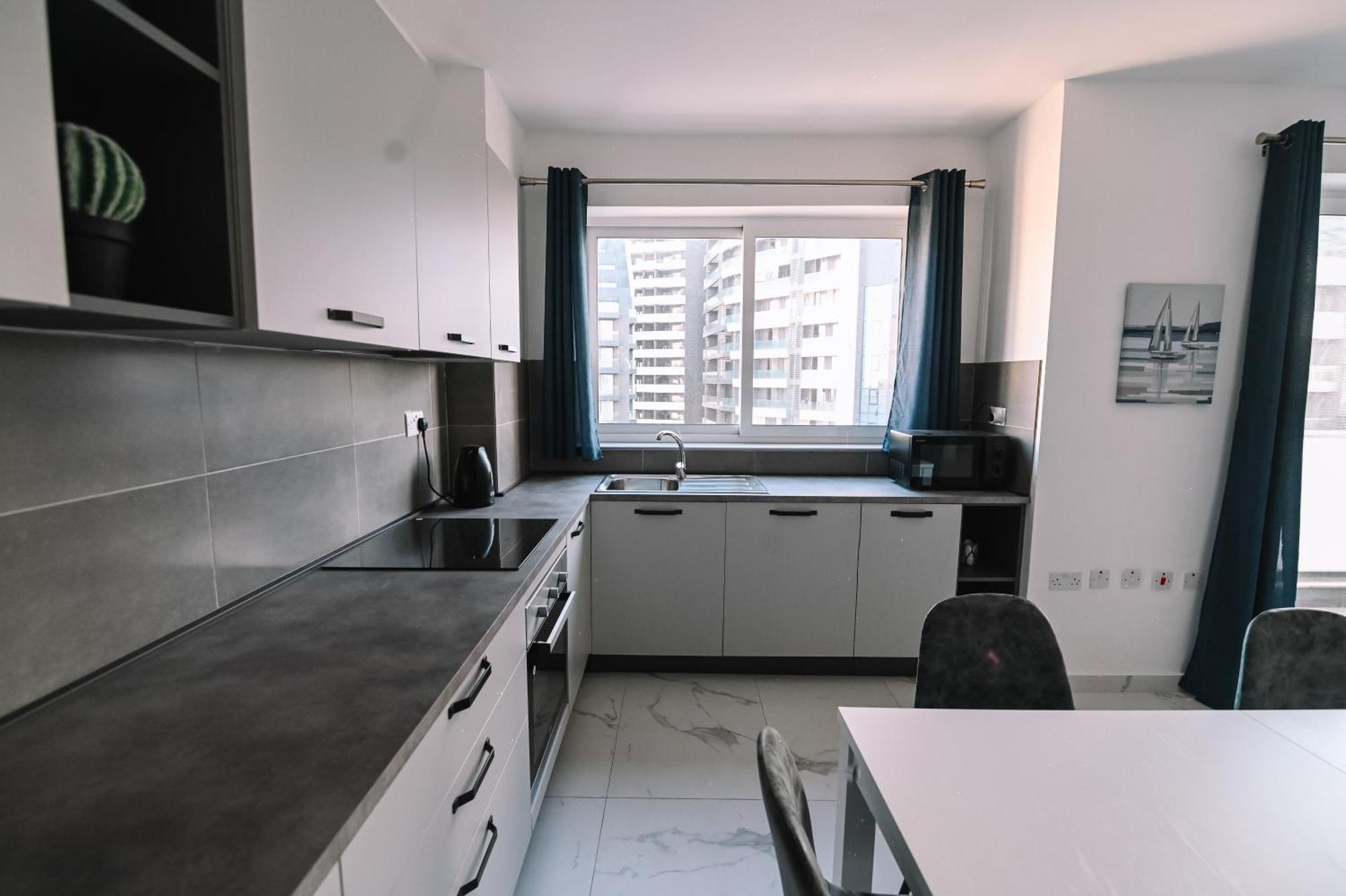 Apartament Bright 2 Bedroom Flat In Sliema! *