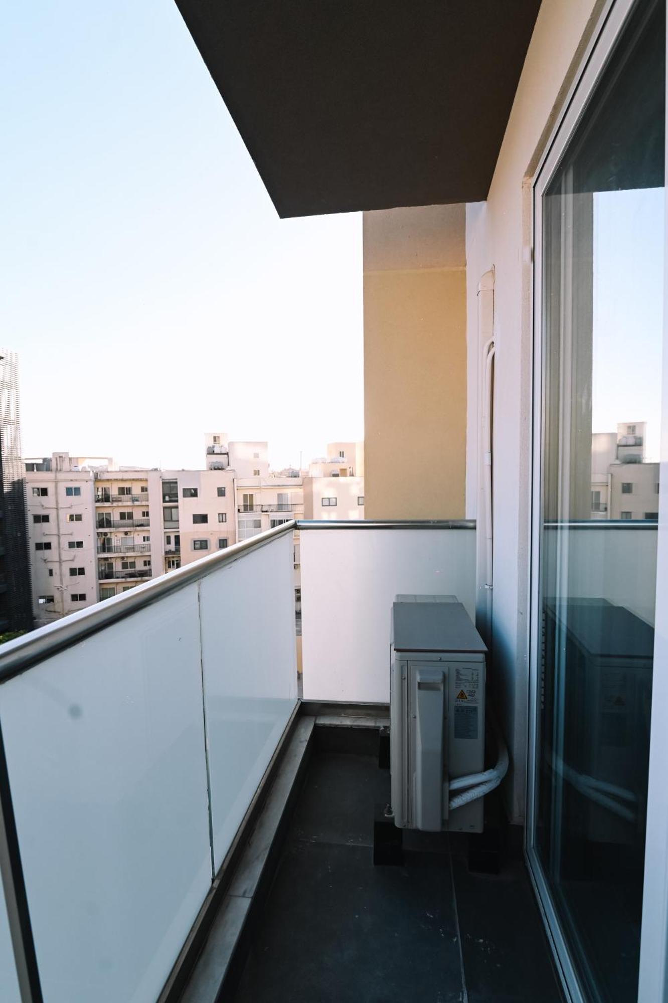 Apartament Bright 2 Bedroom Flat In Sliema! *